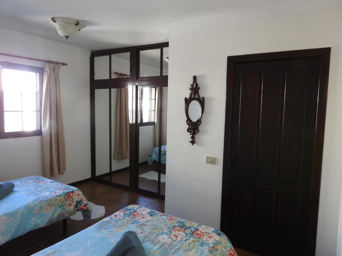 Habitaciones Dona Cris Puerto del Carmen  Exterior photo